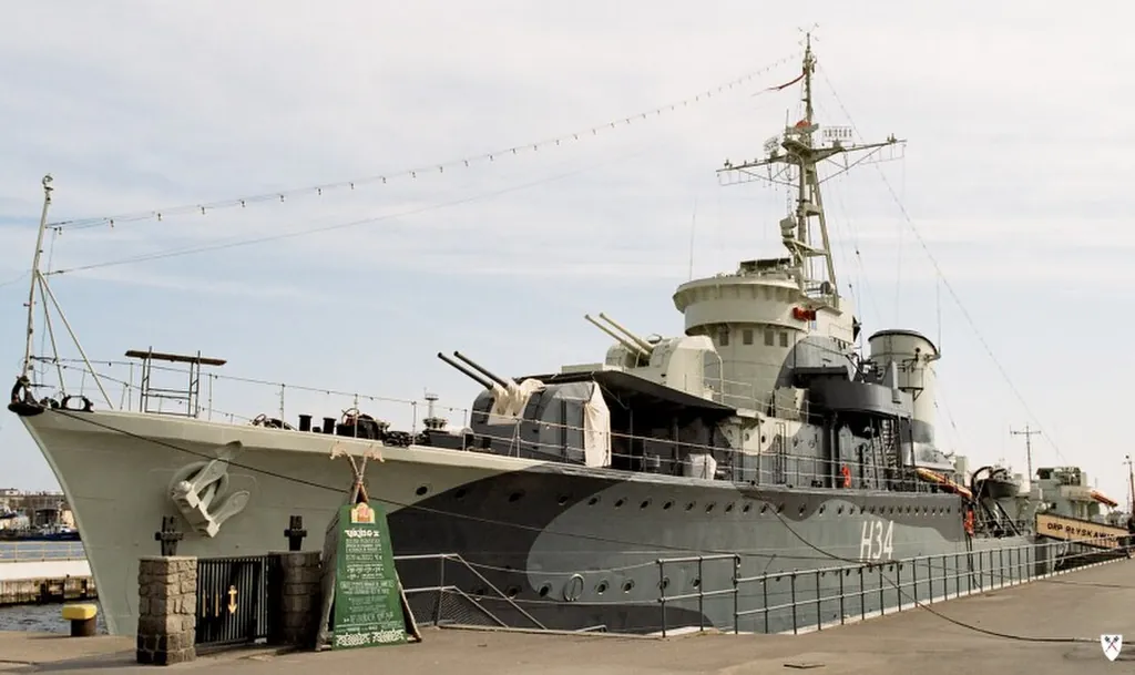 ORP Błyskawica in Gdynia