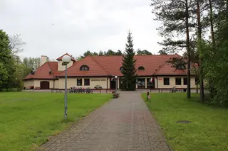 Ośrodek Edukacyjno-Muzealny Roztoczańskiego Parku Narodowego w Zwierzyńcu in Zwierzyniec