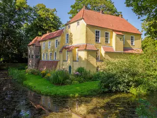 Burgmuseum Pewsum in Krummhörn – Photo 1 of 2