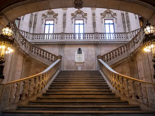 Palácio da Bolsa in Porto – Foto 2 de 10