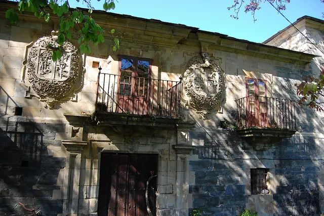 Palacio de Mon in San Martín de Oscos