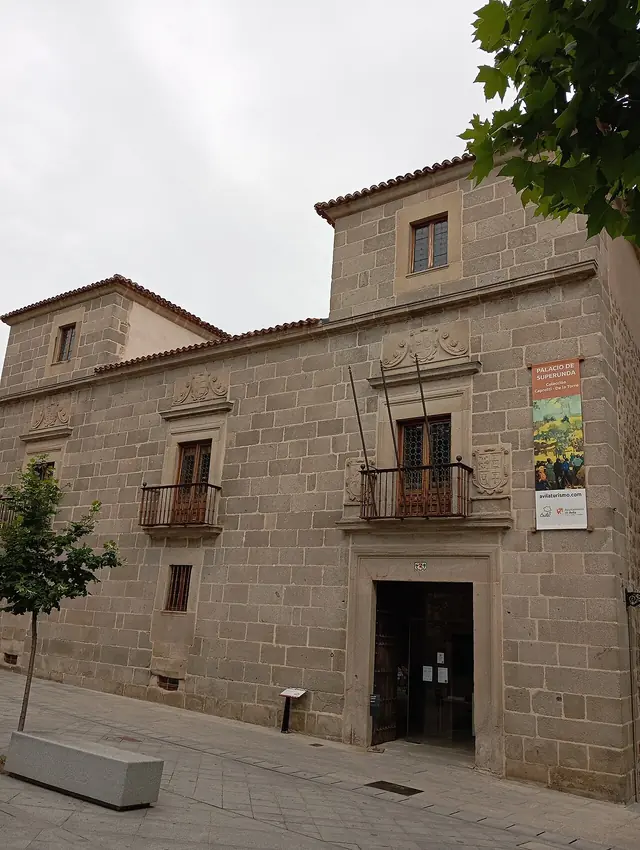 Palacio de Superunda – Colección Caprotti in Ávila
