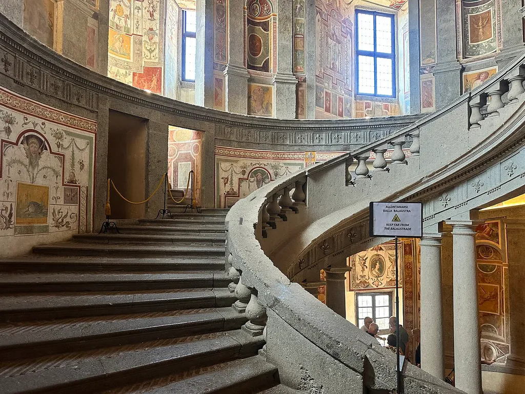 Palazzo Farnese in Caprarola – Photo 7 of 10