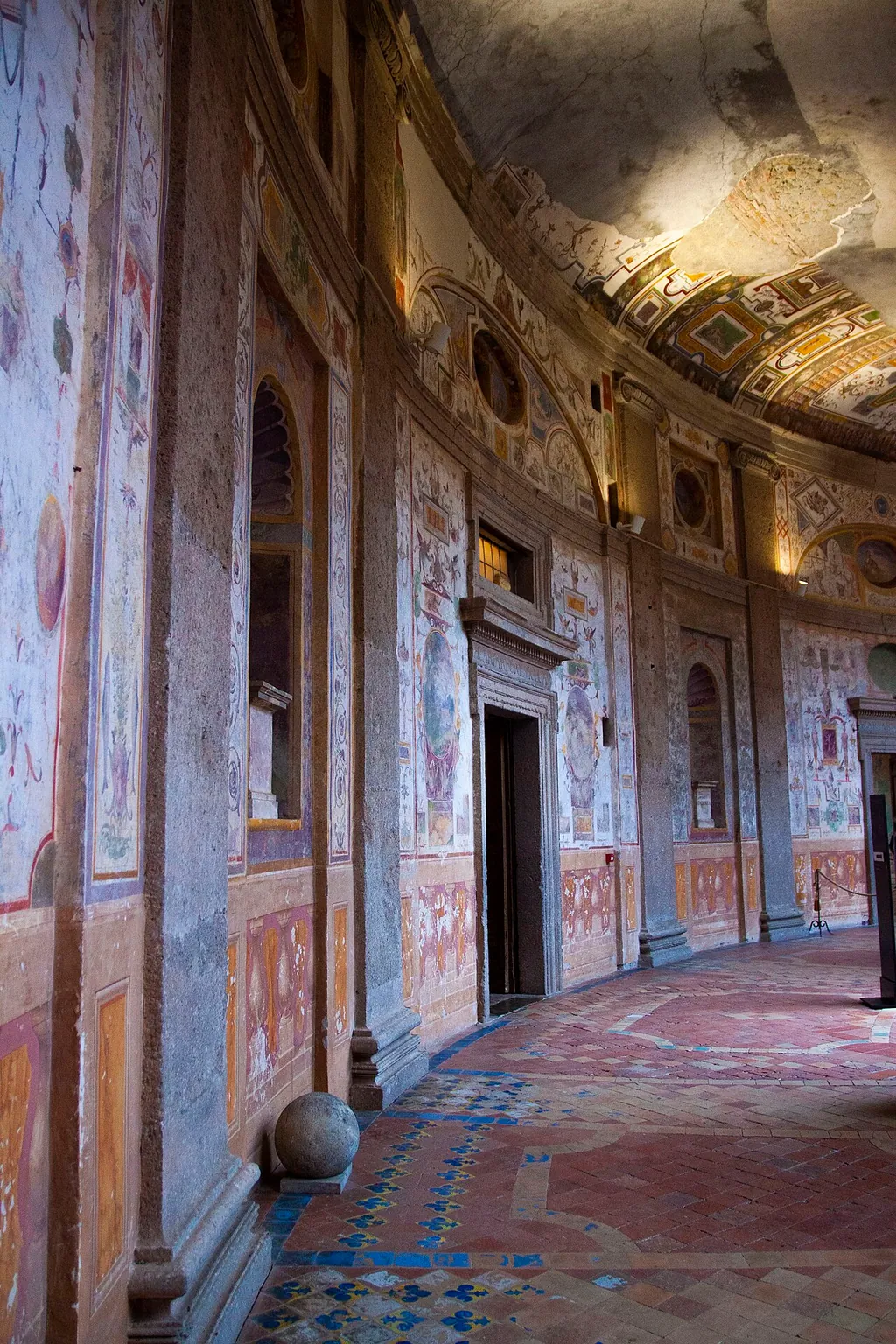 Palazzo Farnese in Caprarola – Photo 9 of 10