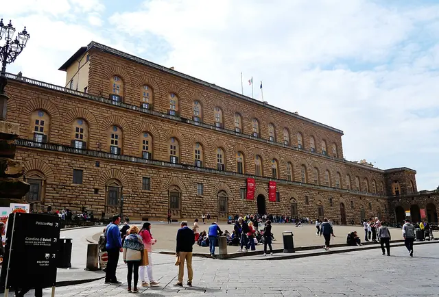Palazzo Pitti in Florence – Photo 2 of 8