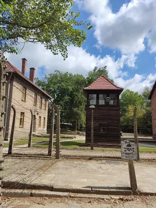 Państwowe Muzeum Auschwitz-Birkenau w Oświęcimiu – Photo 4 of 6