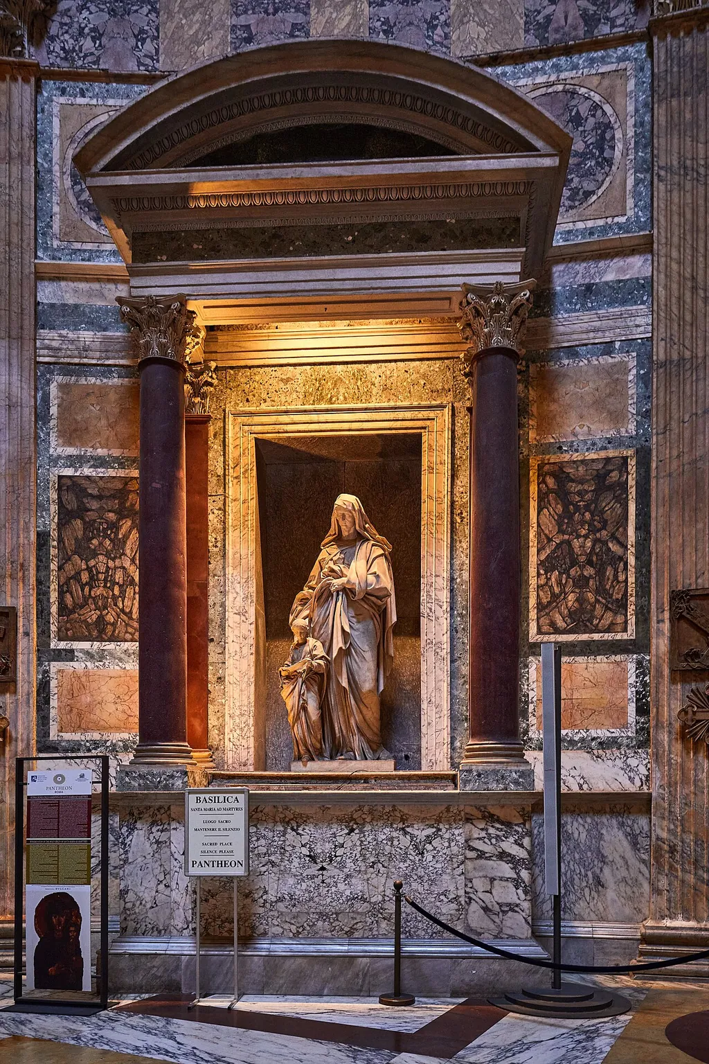 Pantheon in Rome – Photo 8 of 10