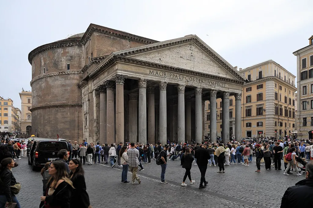 Pantheon in Rome – Photo 9 of 10