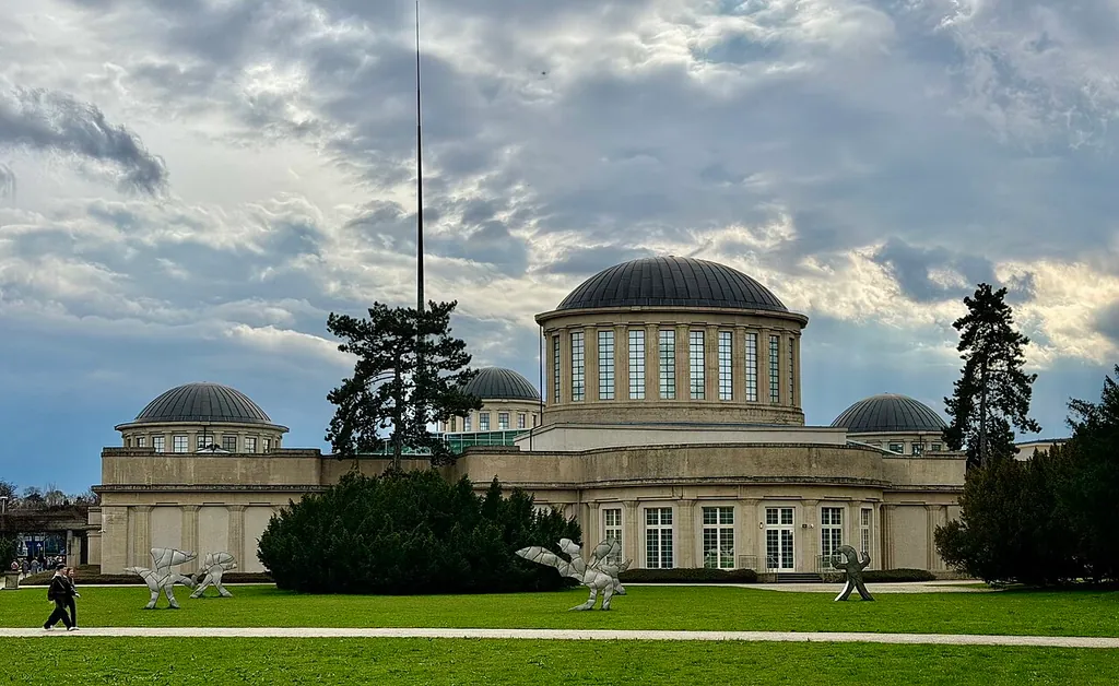 Pawilon Czterech Kopuł in Wrocław – Photo 2 of 5