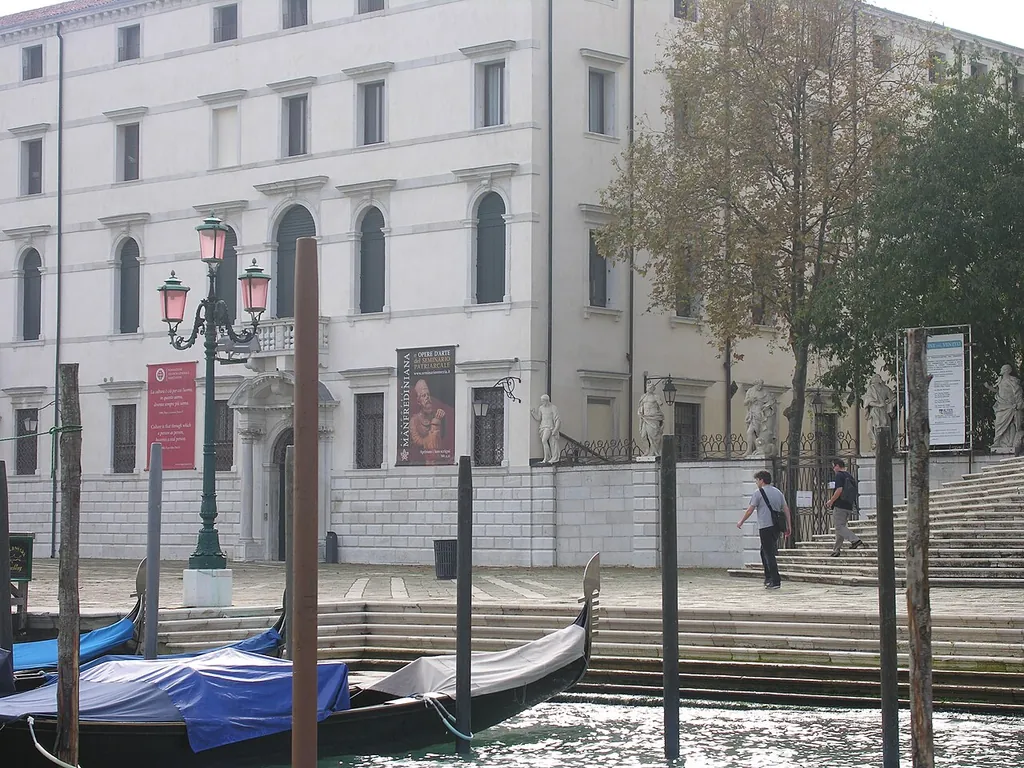 Pinacoteca Manfrediniana in Venice
