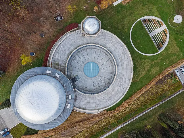 Planetarium Śląskie – Śląski Park Nauki in Chorzów – Bild 2 von 9