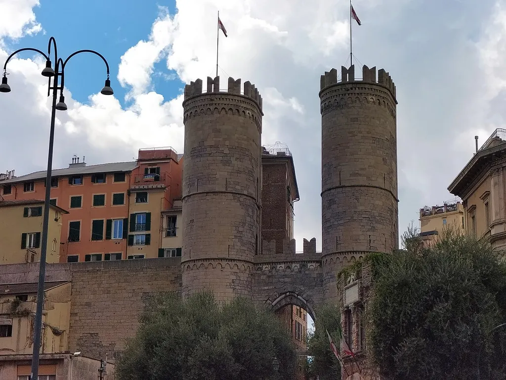 Casa di Colombo, Porta Soprana e Chiostro di Sant’Andrea in Genua – Bild 2 von 4