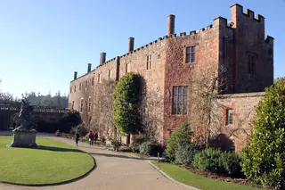 Powis Castle and Garden in Welshpool – Photo 4 of 10