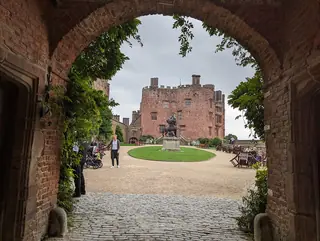 Powis Castle and Garden in Welshpool – Photo 5 of 10