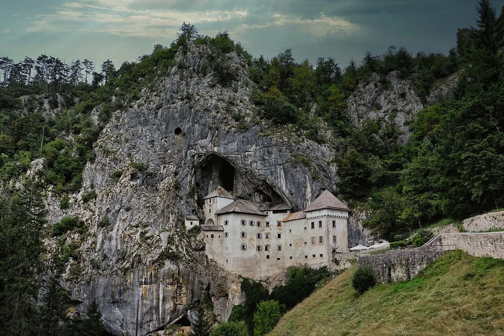 Predjamski grad in Postojna – Photo 3 of 8