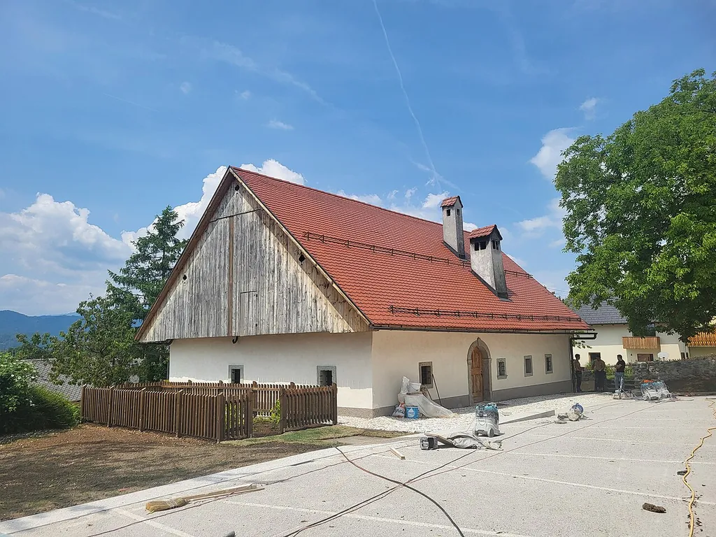 Prešernova rojstna hiša in Vrba – Photo 2 of 3