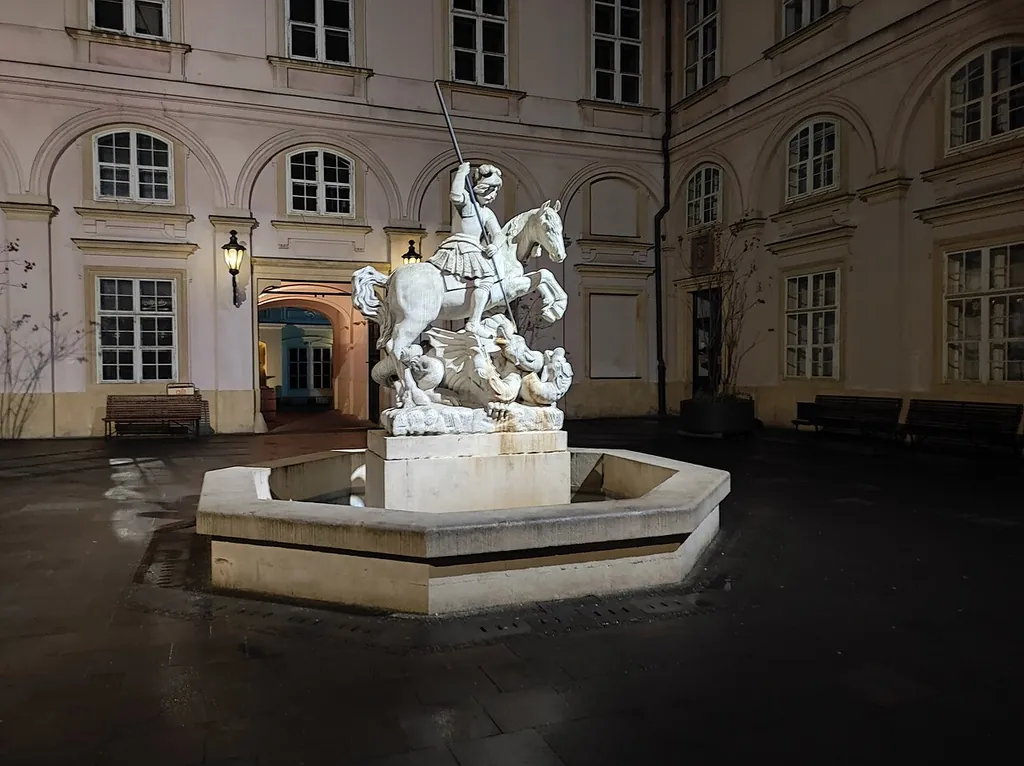 Primaciálny palác in Bratislava – Photo 5 of 8
