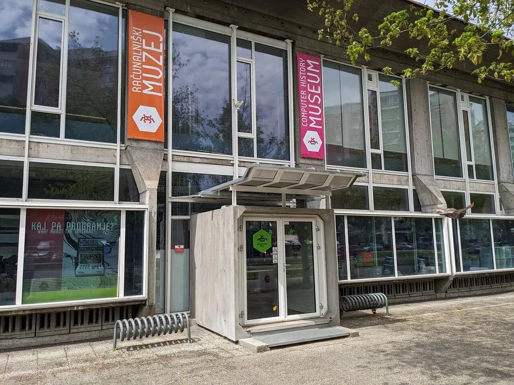 Računalniški muzej v Ljubljani in Ljubljana