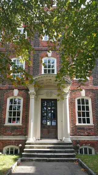 Rainham Hall in London – Photo 1 of 5