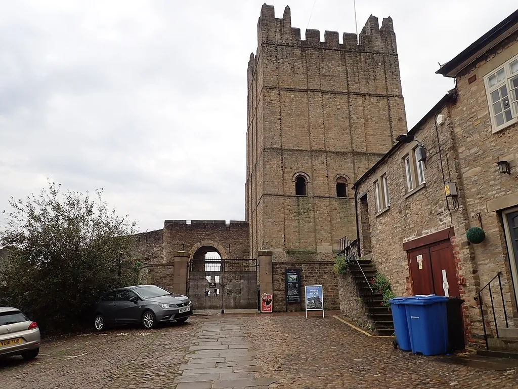 Richmond Castle – Photo 7 of 10