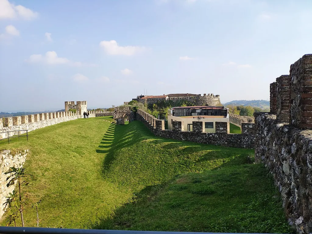 Rocca di Lonato in Lonato del Garda