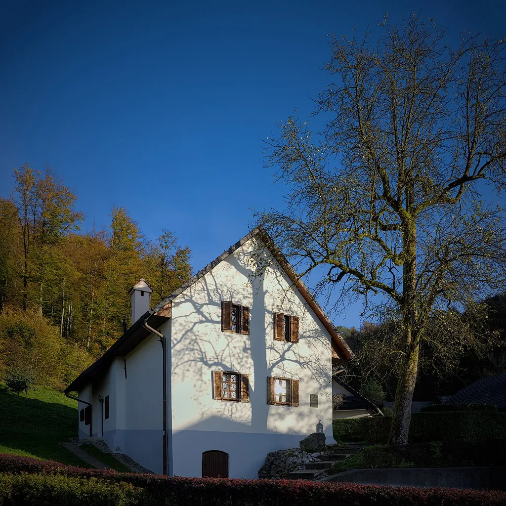 Rojstna hiša Jakoba Aljaža in Zavrh pod Šmarno goro – Photo 2 of 2