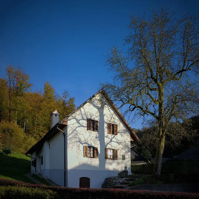Rojstna hiša Jakoba Aljaža in Zavrh pod Šmarno goro – Photo 2 of 2