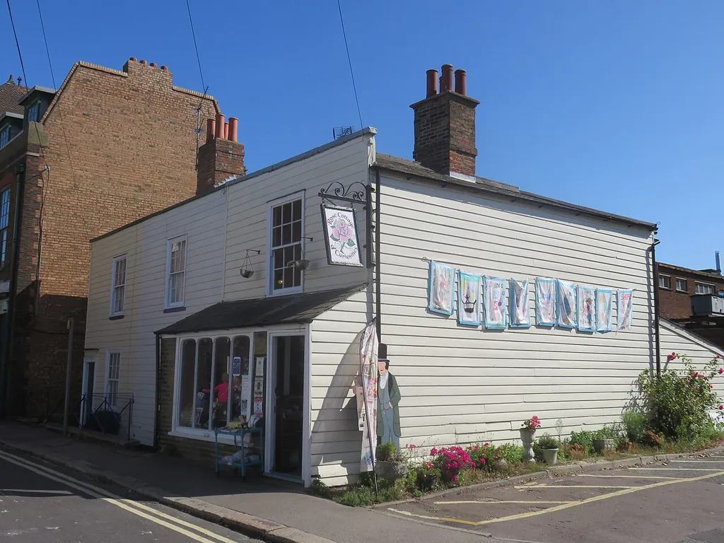Rose Street Cottage of Curiosities in Sheerness