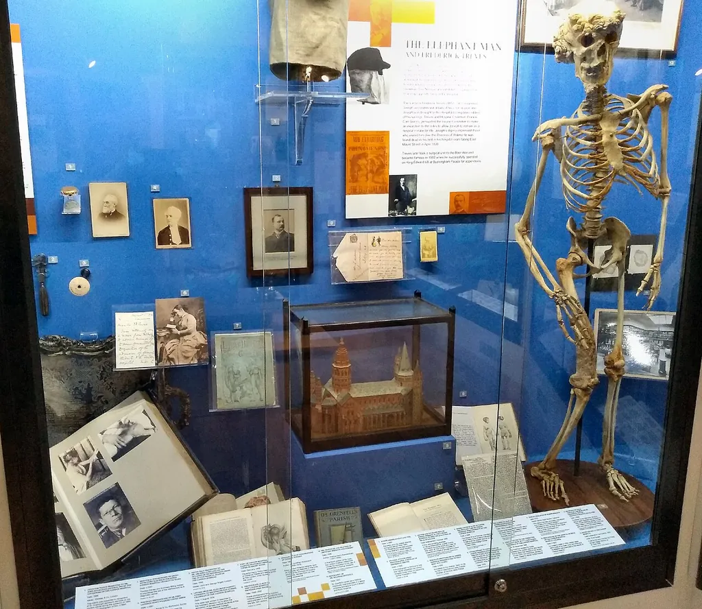 Royal London Hospital Museum – Photo 2 of 7
