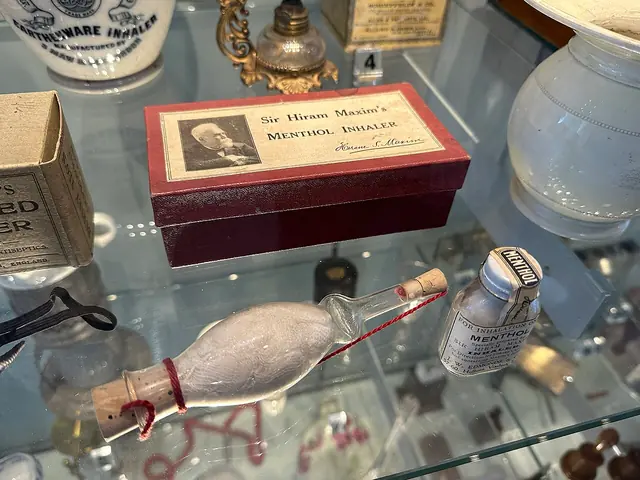 Royal College of Pharmacy Museum in London – Photo 4 of 6
