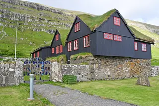 Roykstovan í Kirkjubø in Kirkjubøur – Photo 1 of 7