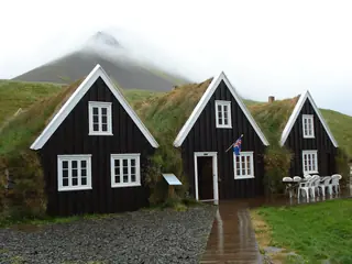 Safn Jóns Sigurðssonar á Hrafnseyri in Þingeyri
