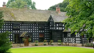 Samlesbury Hall in Preston – Photo 1 of 4