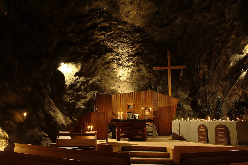 Sankta Anna underjordskyrka med visningsgruva in Kristineberg