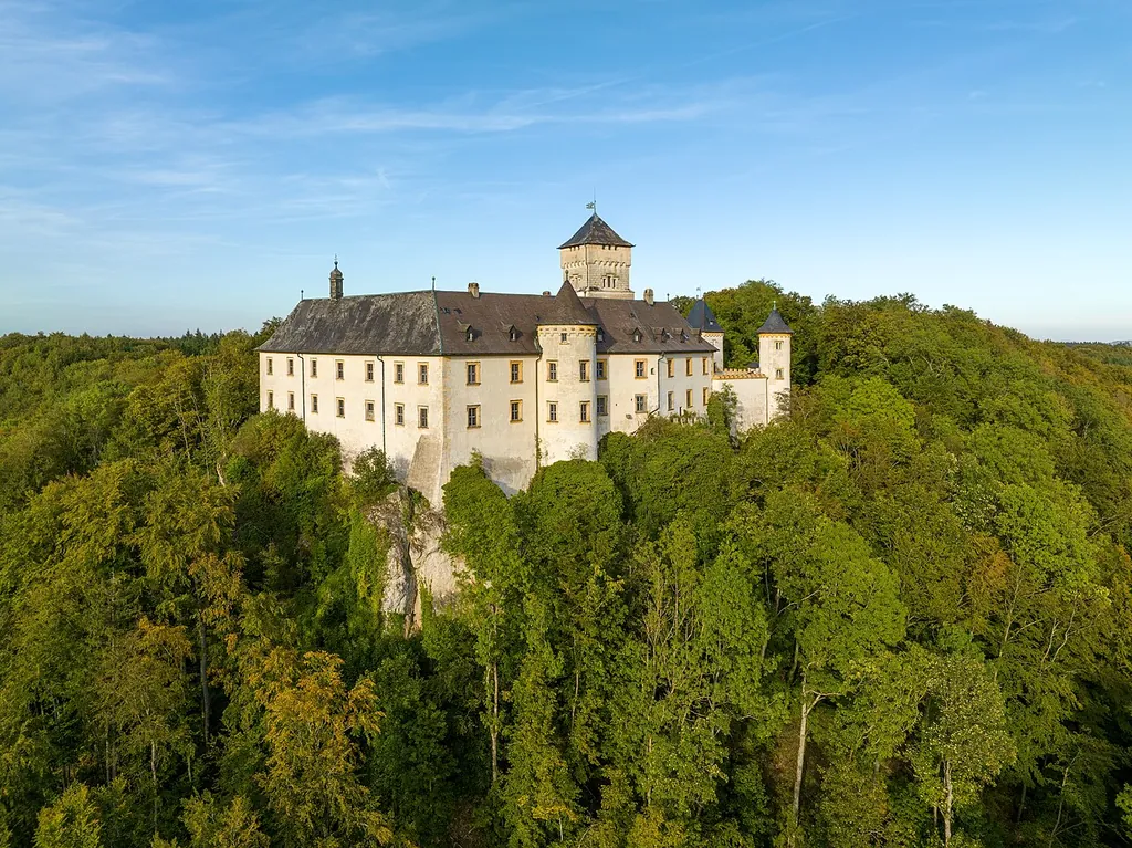 Schloss Greifenstein in Heiligenstadt in Oberfranken – Photo 2 of 8