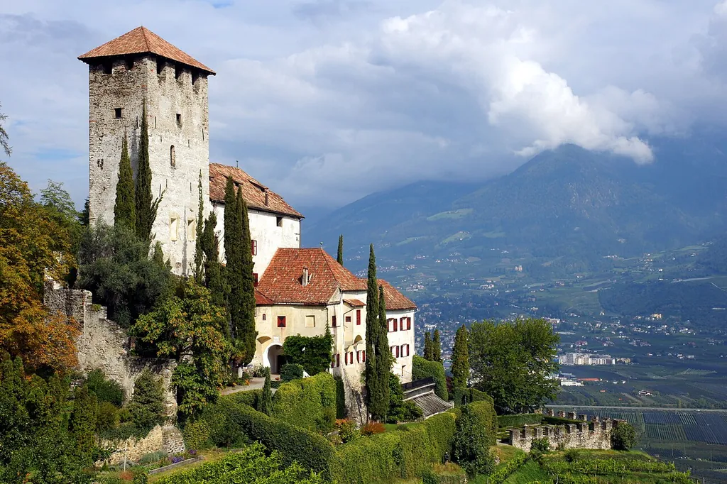 Schloss Lebenberg in Marlengo