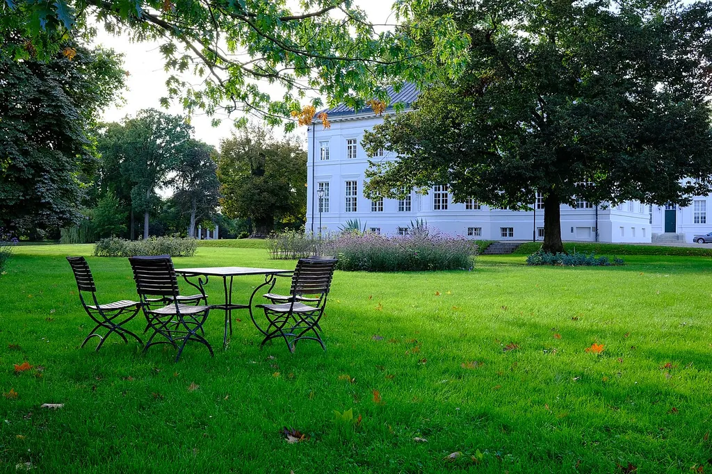 Schloss Neuhardenberg – Photo 2 of 3