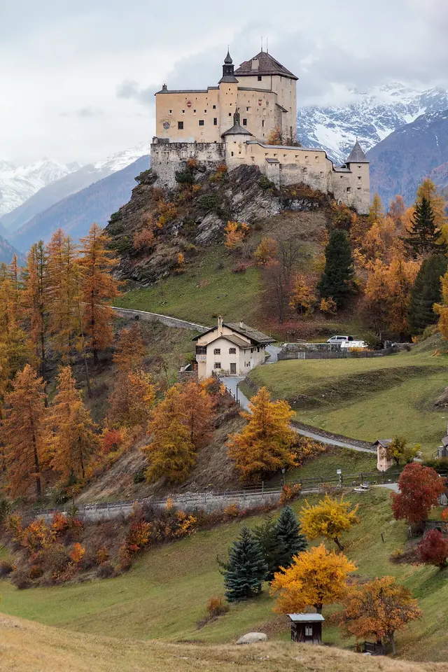 Schloss Tarasp – Photo 4 of 5