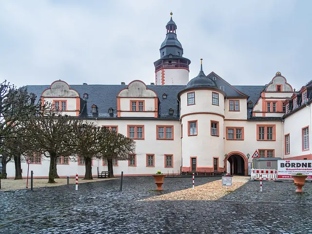 Schloss und Schlossgarten Weilburg