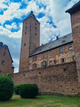 Schloss Steinau in Steinau an der Straße – Photo 2 of 2