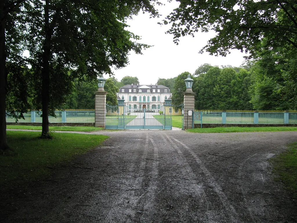 Schloss Wilhelmsthal in Calden – Photo 4 of 4