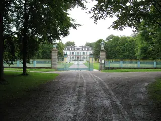 Schloss Wilhelmsthal in Calden – Photo 4 of 4