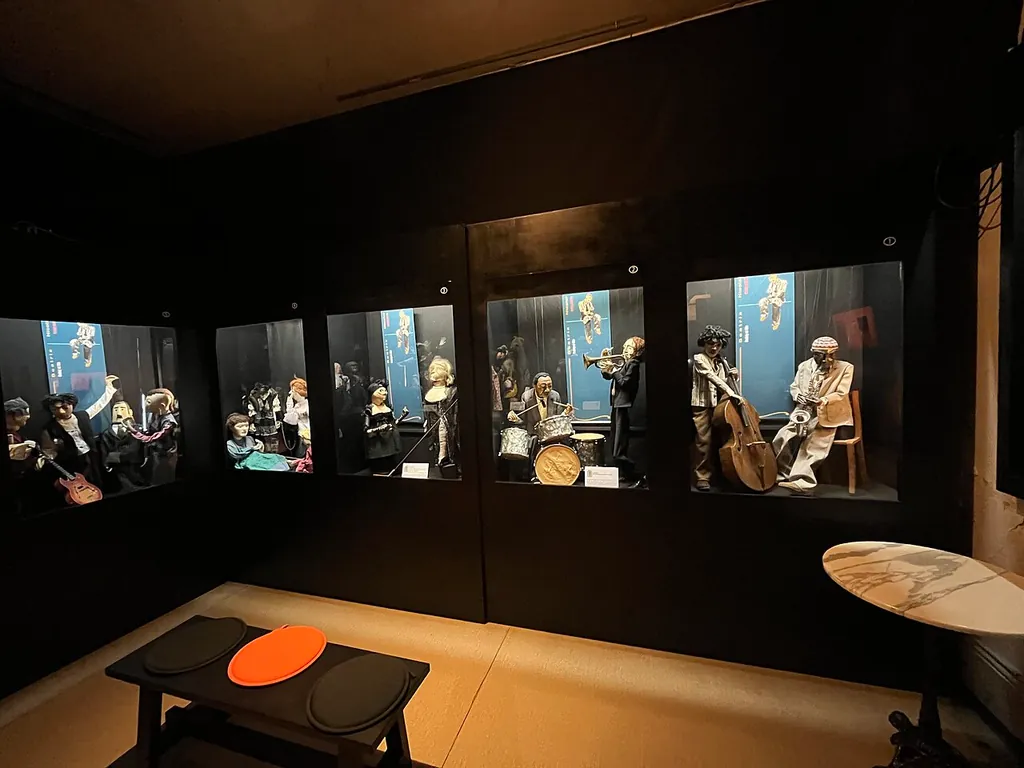 Schweizer Figurentheatermuseum in Fribourg – Photo 2 sur 4