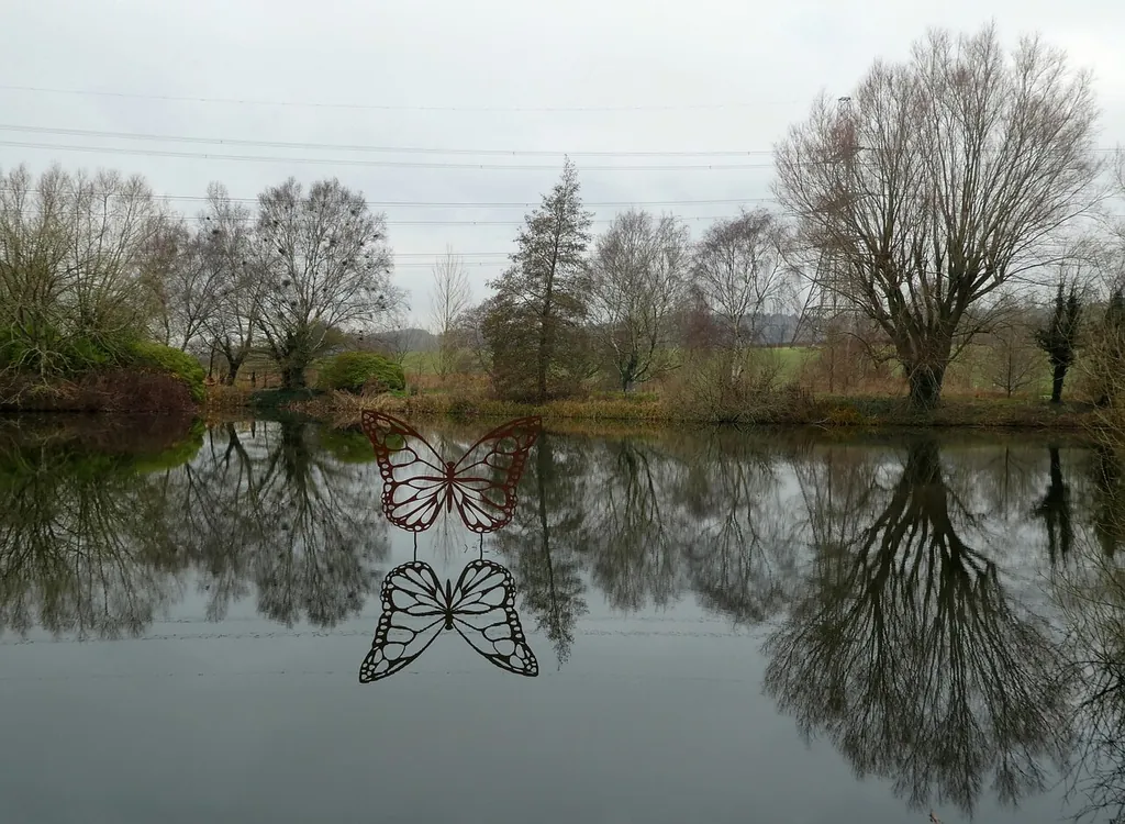 Sculpture by the Lakes in Dorchester