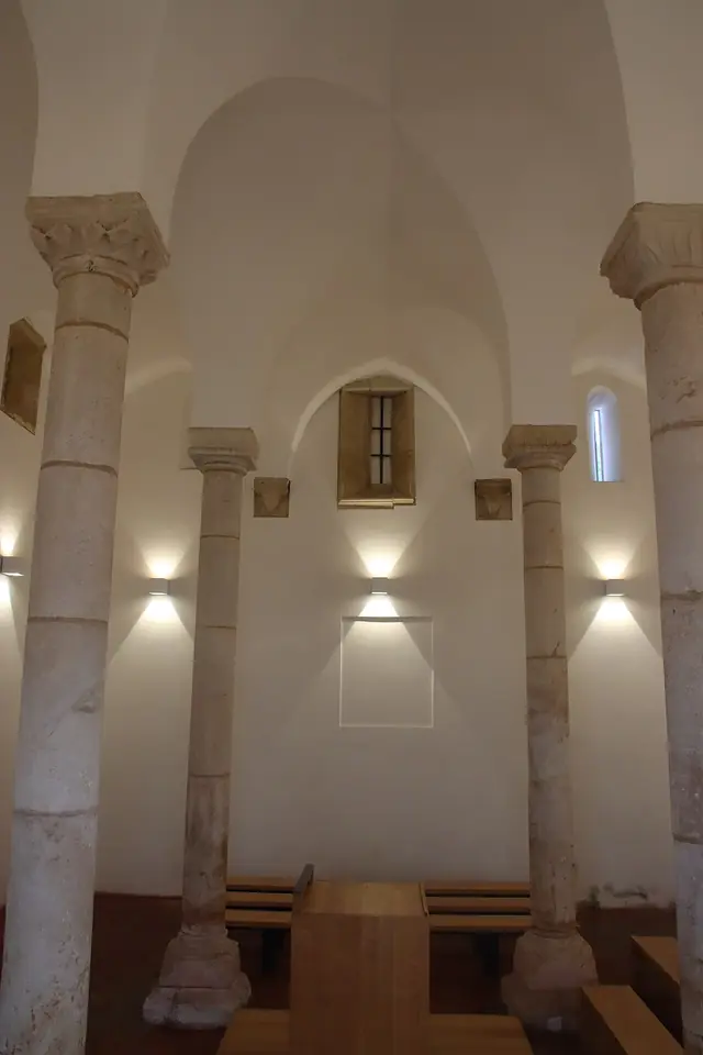 Sinagoga de Tomar – Museu Luso-Hebraico Abraão Zacuto – Foto 4 de 10