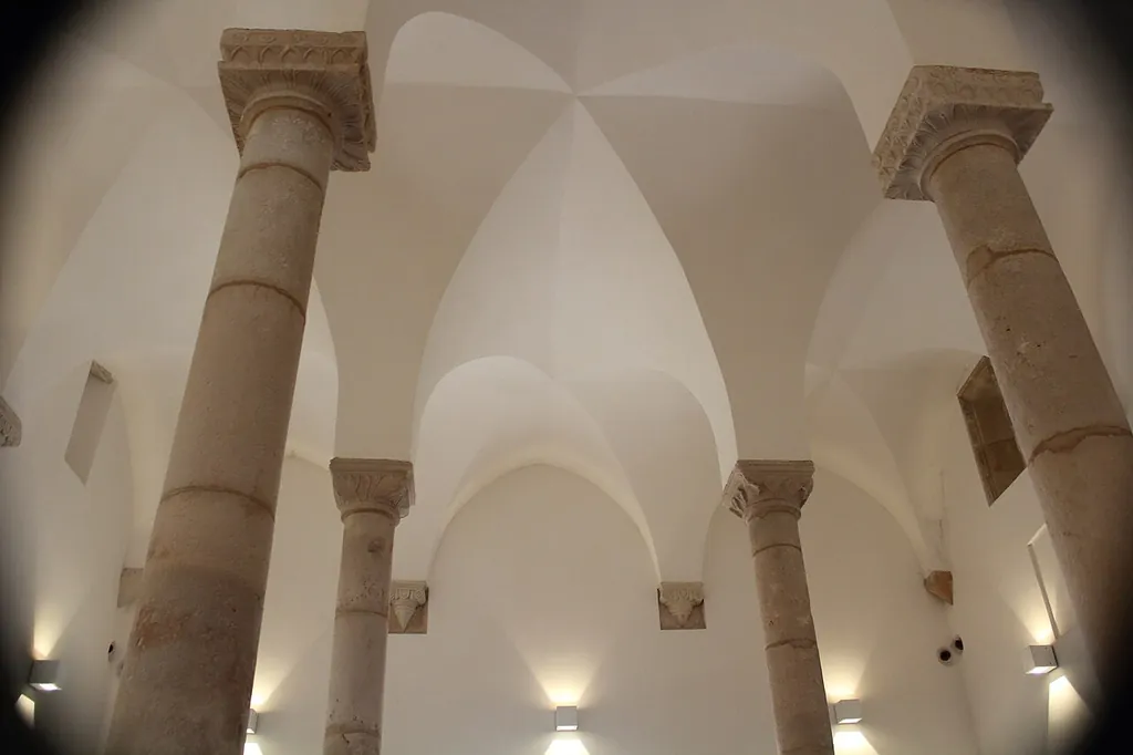 Sinagoga de Tomar – Museu Luso-Hebraico Abraão Zacuto – Foto 7 de 10