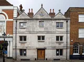 Six Poor Travellers’ House in Rochester – Photo 1 of 5