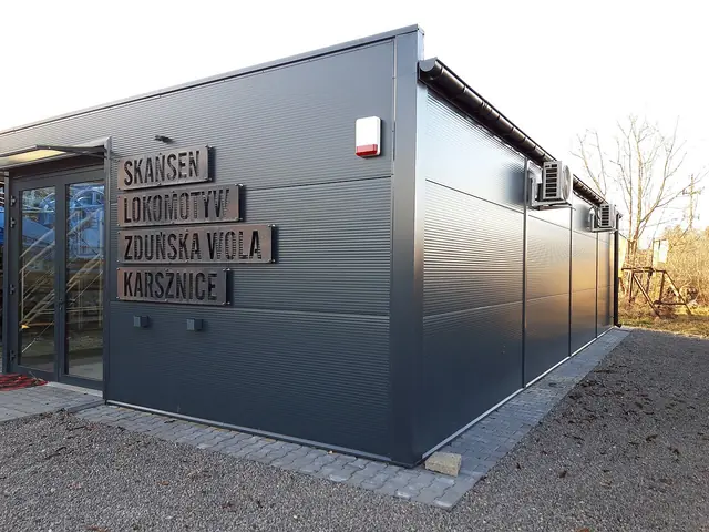 Skansen Lokomotyw i Urządzeń Technicznych w Karsznicach in Zduńska Wola – Bild 2 von 2