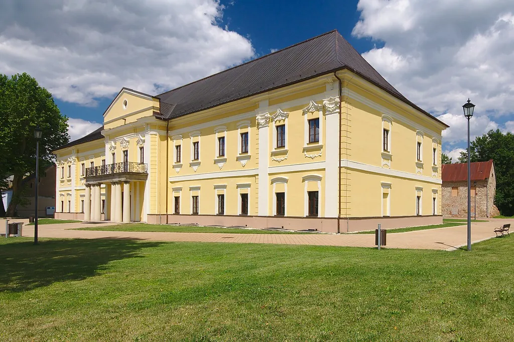 Sninský kaštieľ in Snina