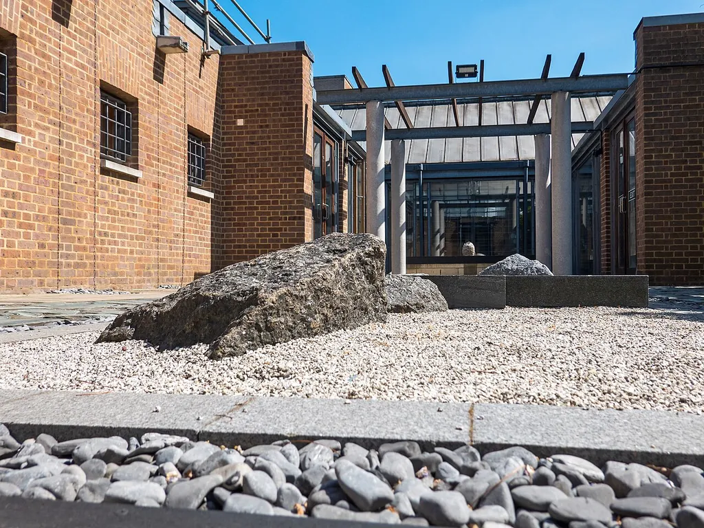 SOAS Gallery in London – Photo 2 of 2